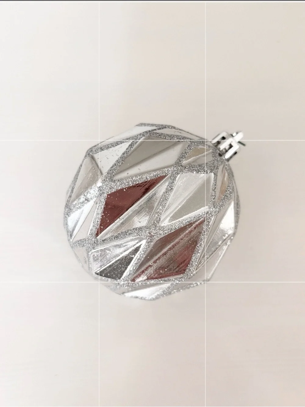 WONDERSHOP (5) Silver/Gold Diamond Cut Ornament Balls